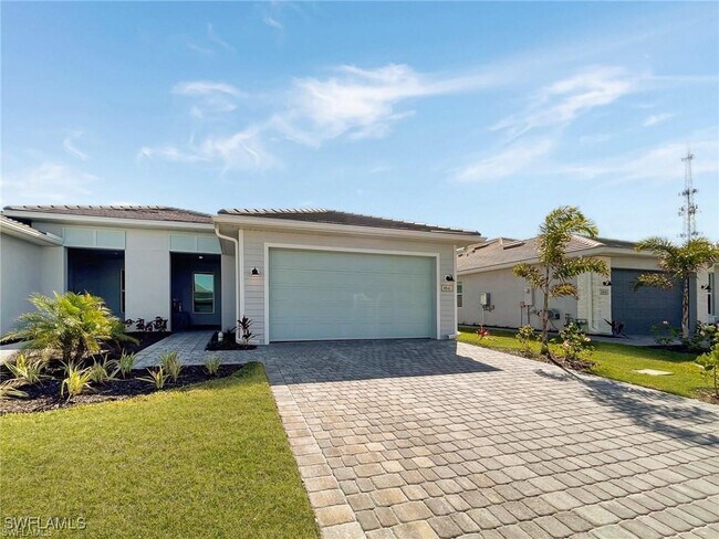 8857 Oceana Wy in Naples, FL - Building Photo - Building Photo