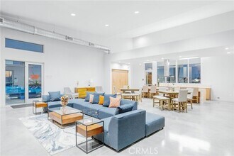 12801 Brookhurst St in Garden Grove, CA - Building Photo - Building Photo