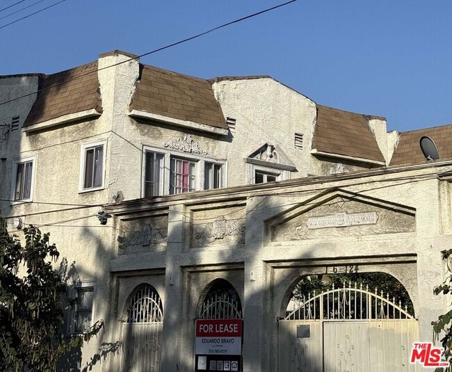 property at 116 S Mathews St