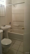 2600 James St in Syracuse, NY - Building Photo - Building Photo