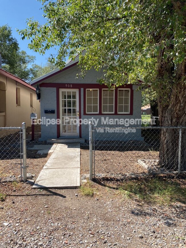 908 9th St in Alamosa, CO - Building Photo - Building Photo