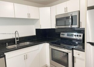 3611 SW 117th Ave in Miami, FL - Building Photo - Building Photo