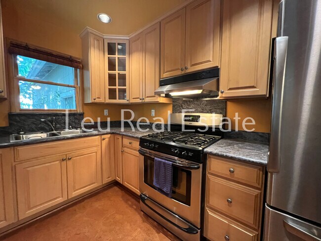 6030 19th Ave in Sacramento, CA - Building Photo - Building Photo