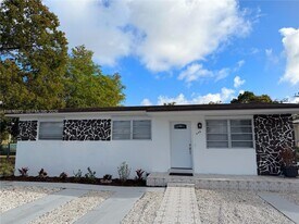 508 E 23rd St in Hialeah, FL - Building Photo