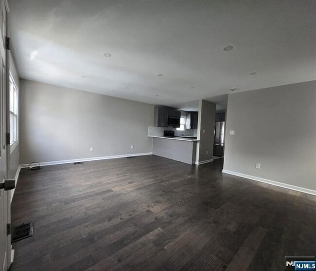 7-9 Hudson St Unit 2ND in Newark, NJ - Foto de edificio - Building Photo