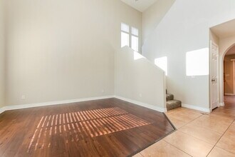 5305 N Santa Fe Heights St in North Las Vegas, NV - Building Photo - Building Photo