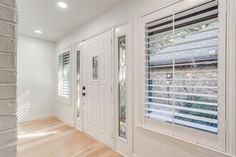 4201 Clear Lake Cir in Fort Worth, TX - Building Photo - Building Photo