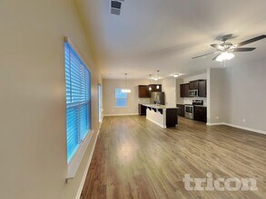 1123 Rankin Oaks St in Charlotte, NC - Foto de edificio - Building Photo