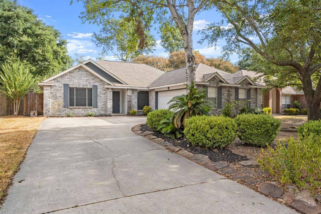 26315 Richards Rd in Spring, TX - Building Photo