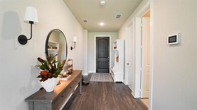 1836 Big Spring Dr in Forney, TX - Foto de edificio - Building Photo