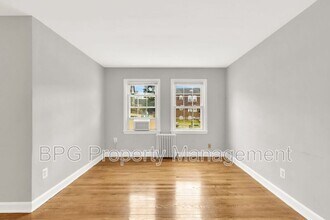 5721 11th St N in Arlington, VA - Building Photo - Building Photo