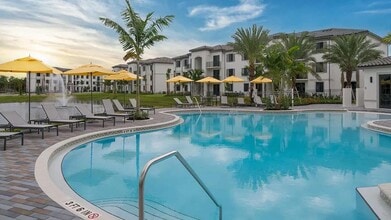 The Orchard at Portofino Vineyards in Ft. Myers, FL - Foto de edificio - Building Photo