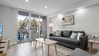 19370 Collins Ave, Unit SI ID1255739P in Sunny Isles Beach, FL - Building Photo