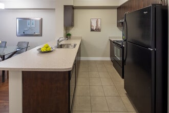Palomar at Village Gate West in Toronto, ON - Building Photo - Interior Photo