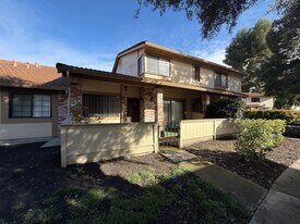 5460 Colony Field Dr in San Jose, CA - Building Photo