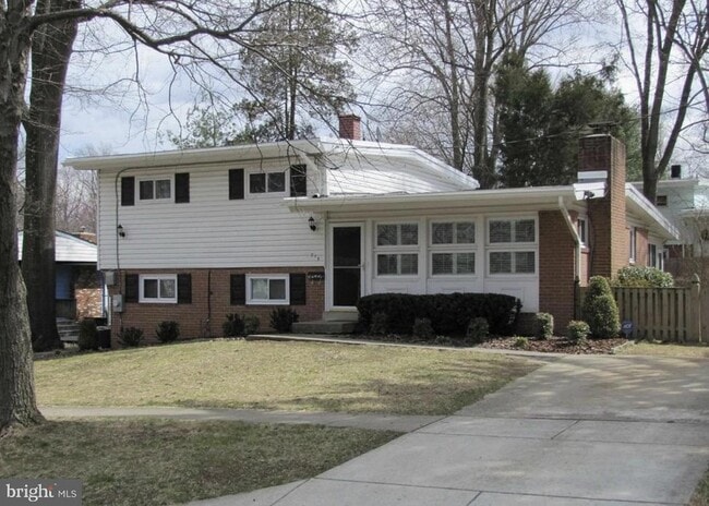 715 Marshall Ave in Rockville, MD - Building Photo - Building Photo