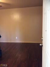 6500 Raymond Dr in Union City, GA - Building Photo - Building Photo