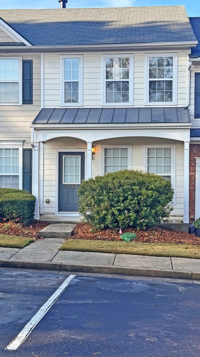 property at 3385 Hidden Cove Cir