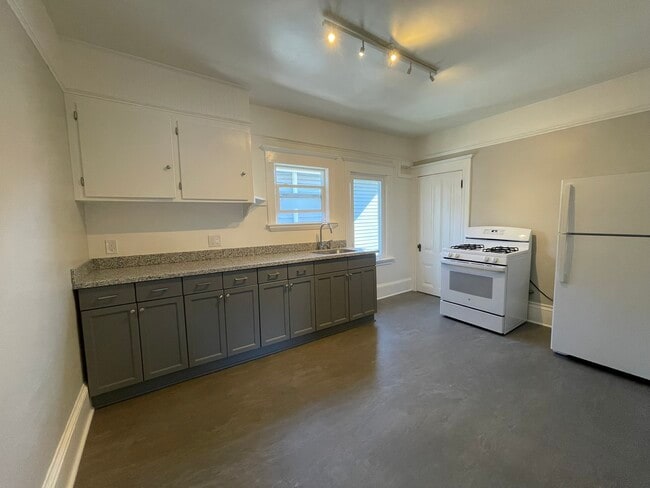 3110 California St, Unit 3110 CA St