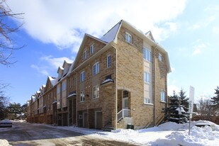 2619 Warden Ave in Toronto, ON - Building Photo