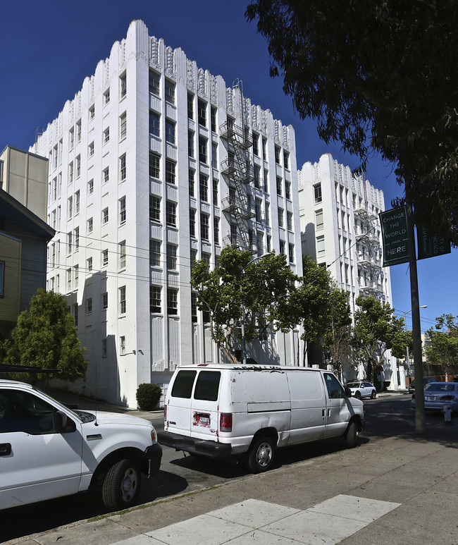 1090 Eddy St in San Francisco, CA - Foto de edificio - Building Photo