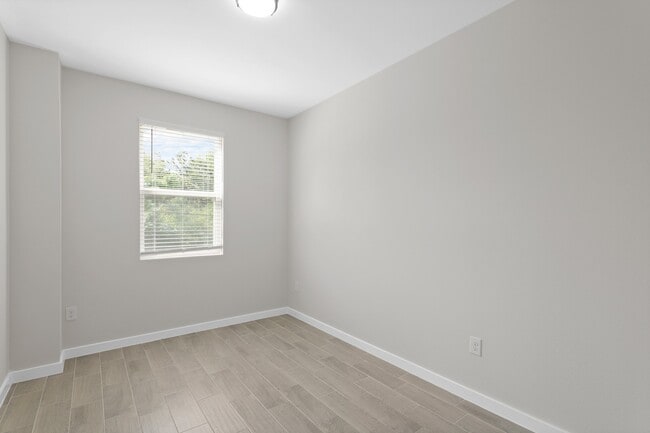 property at 5544 Shreveport Blvd