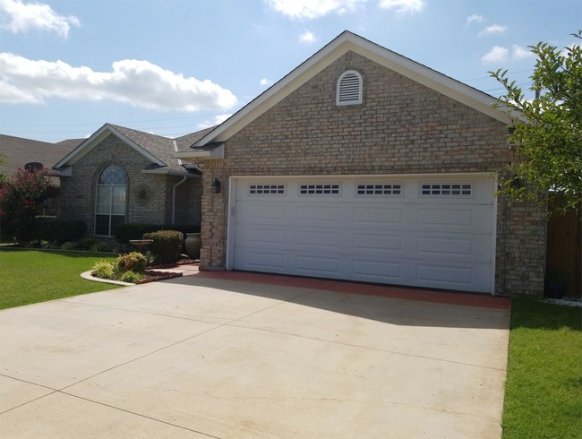 1715 SW 47th St in Lawton, OK - Building Photo - Building Photo