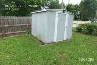 1660 E Dale St in Springfield, MO - Building Photo - Building Photo