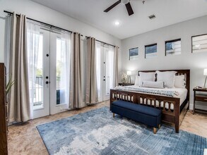 1509 Holly St in Houston, TX - Foto de edificio - Building Photo