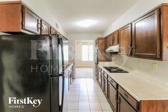 2803 Gailwood Dr in Memphis, TN - Foto de edificio - Building Photo