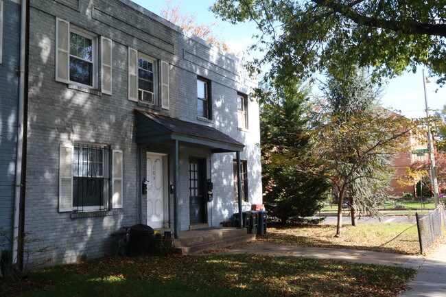 101 P St NW in Washington, DC - Building Photo - Building Photo