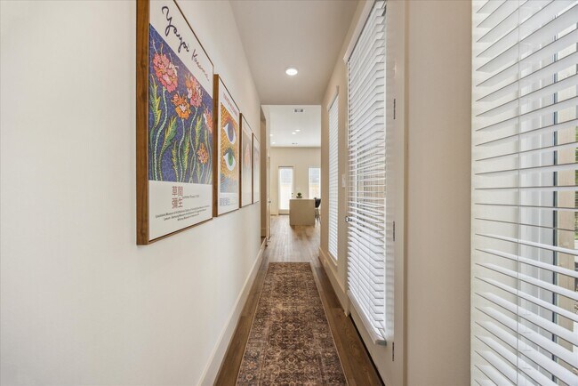property at 5905 Urban Pnes St