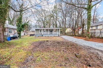 384 St Johns Ave SW in Atlanta, GA - Building Photo - Building Photo