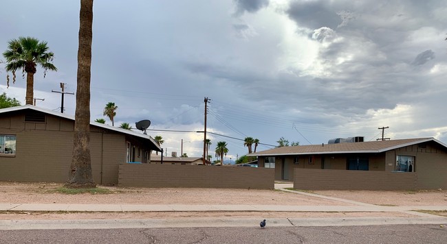 4837 E Willetta St in Phoenix, AZ - Building Photo - Building Photo