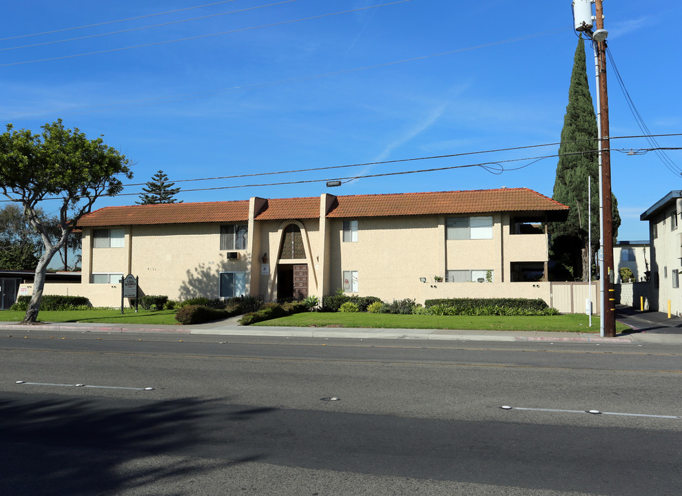 Casa Madrid in Garden Grove, CA - Building Photo