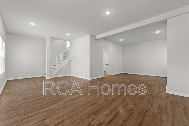 property at 603 N Sherman Dr