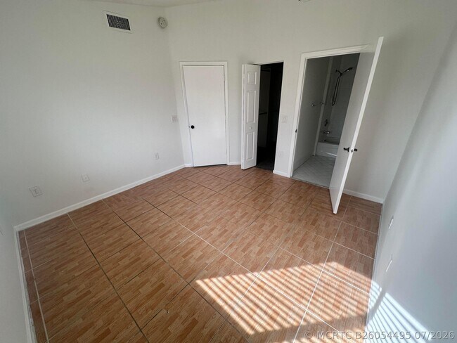property at 3474 Briar Bay Blvd