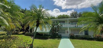 474 Tilford V in Deerfield Beach, FL - Building Photo