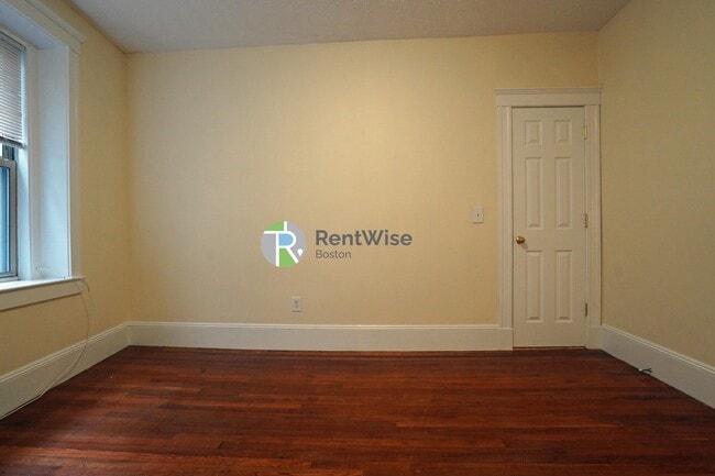 55 Park Dr, Unit 9 in Boston, MA - Building Photo - Building Photo