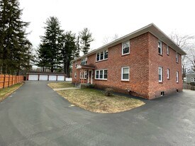 494 Kenwood Ave, Unit B2R in Delmar, NY - Building Photo