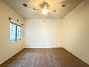 10689 Arundel Ave in Las Vegas, NV - Building Photo - Building Photo