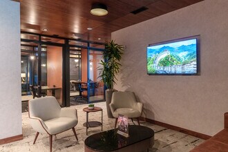 Alexan Evans Station in Denver, CO - Foto de edificio - Interior Photo
