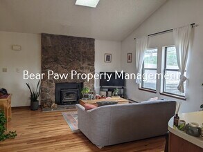 30811 Hilltop Dr in Evergreen, CO - Building Photo - Building Photo
