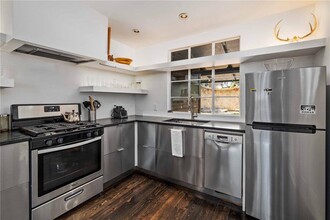 503 E Live Oak St in Austin, TX - Building Photo - Building Photo