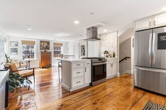 8 Osborne St in Salem, MA - Building Photo - Building Photo