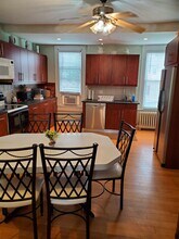 1724 Monsey Ave, Unit 1st floor unit in Scranton, PA - Foto de edificio - Building Photo