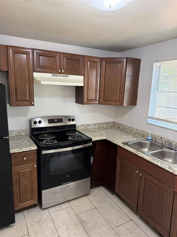 8105 N Klondyke St in Tampa, FL - Building Photo - Building Photo