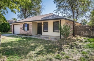 611 Butterfield Trail in Canyon, TX - Building Photo