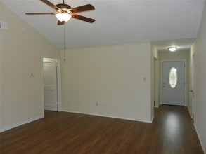 11010 Montverde Ln in Houston, TX - Building Photo - Building Photo