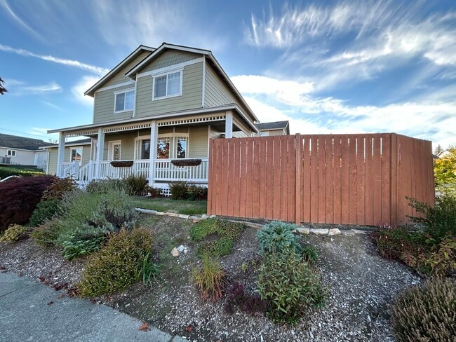 3212 116th Ave NE in Lake Stevens, WA - Building Photo - Building Photo